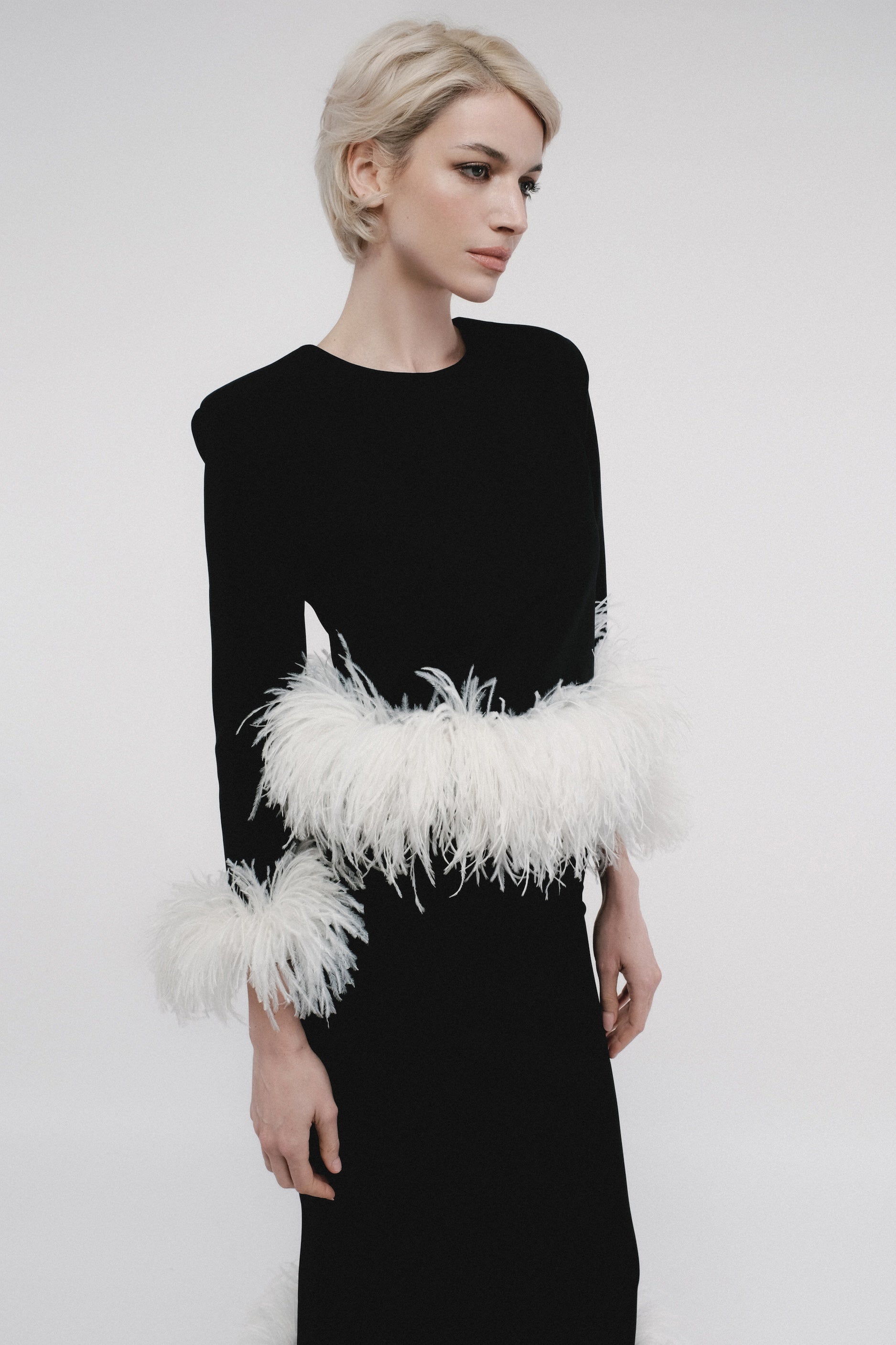 Top plumes MONICA noir et blanc