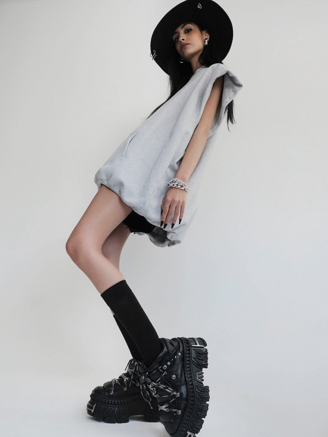 Oversized sleeveless hoodie Melrose grey