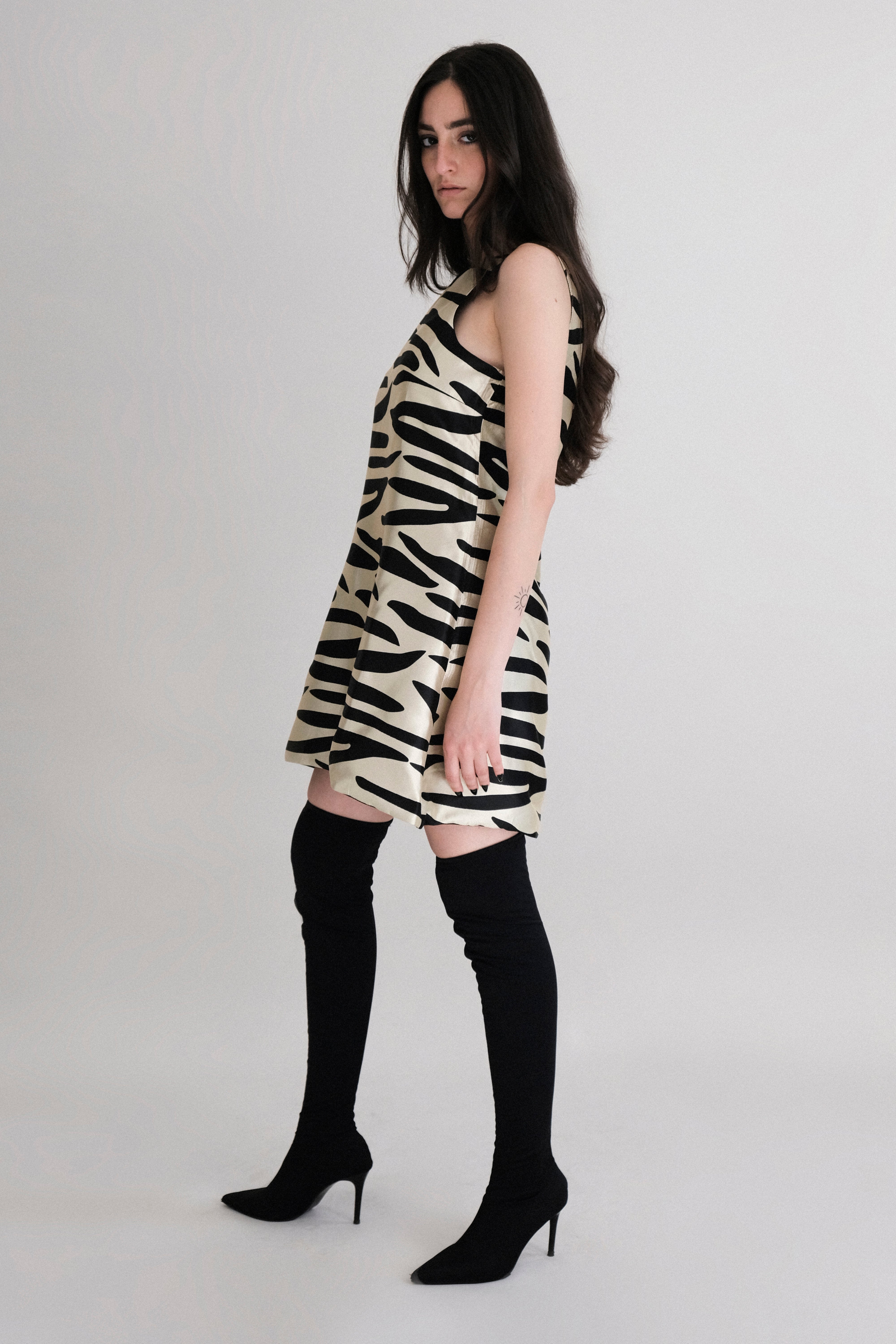 Short dress Arieta with zebra print
